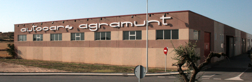 CONTACTA AMB NOSALTRES